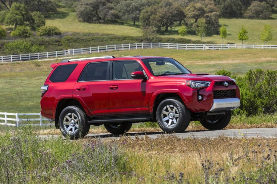  Toyota 4Runner 2014 года  (фото 26 из 55)